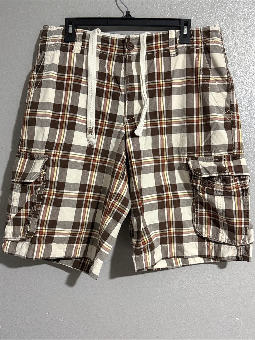 Aeropostale Brown & Cream Plaid Cargo Shorts
